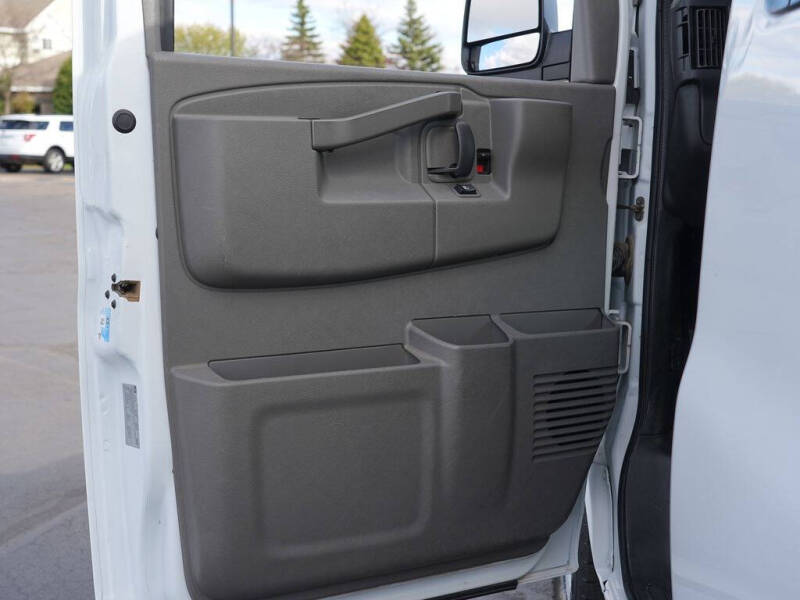 2017 Chevrolet Express LS 2500