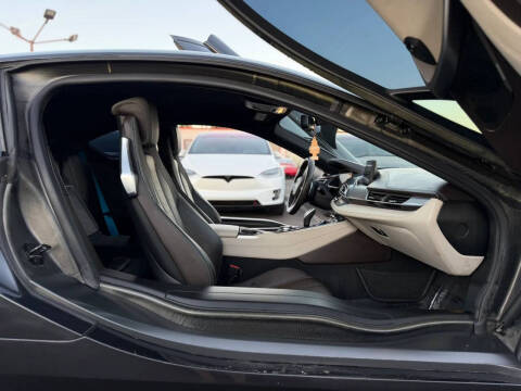 2015 BMW i8