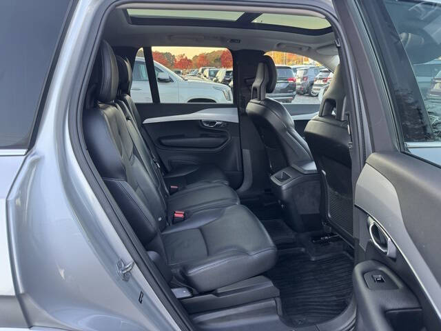 2018 Volvo XC90 T5 Momentum 5-Passenger
