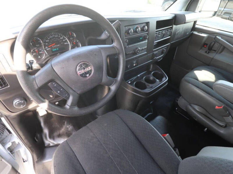 2024 GMC Savana 2500