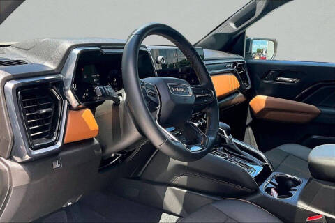 2024 GMC Canyon AT4