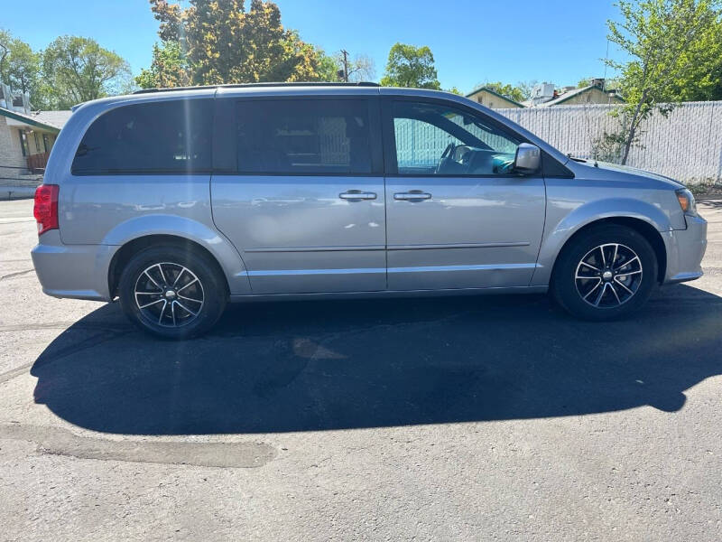 2015 Dodge Grand Caravan R/T