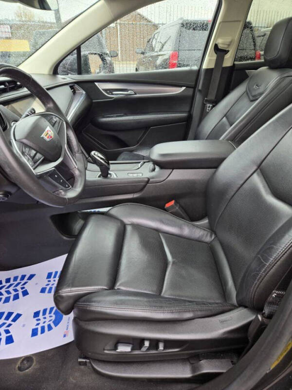 2017 Cadillac XT5 Premium Luxury