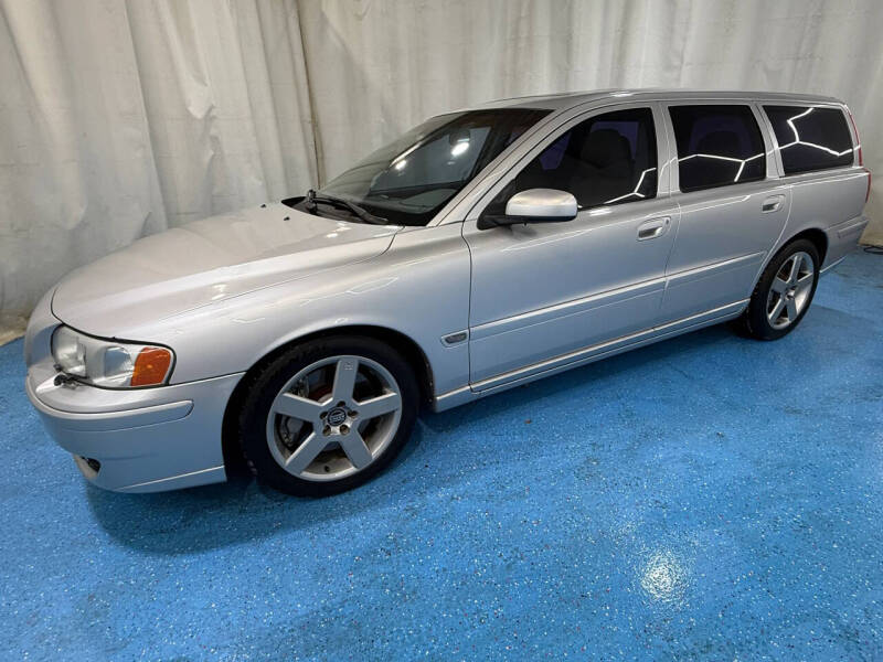 2005 Volvo V70 R