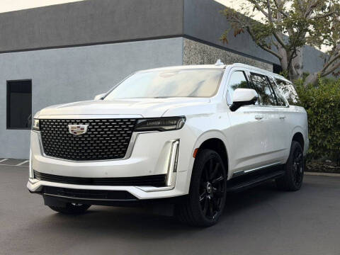 2022 Cadillac Escalade ESV Luxury