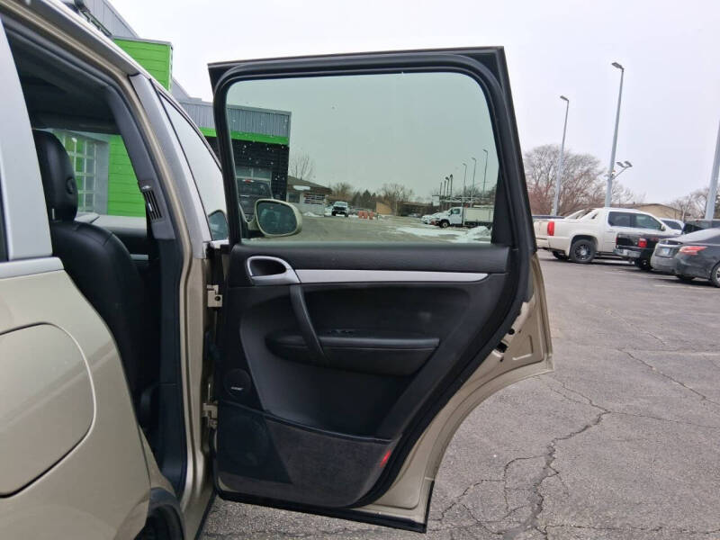 2004 Porsche Cayenne S