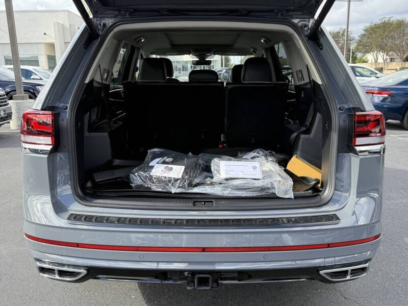 2026 Volkswagen Atlas SEL Premium R-Line 4Motion