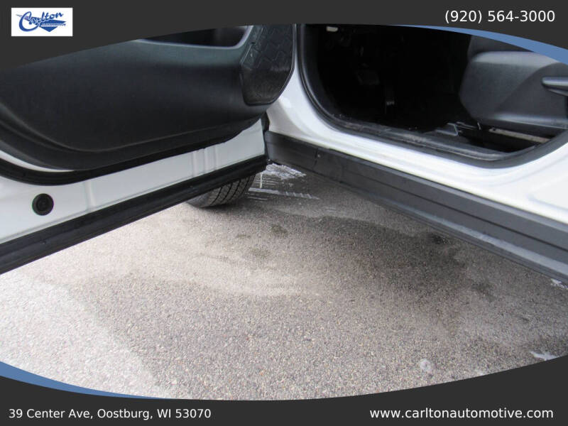 2020 Toyota RAV4 Hybrid LE