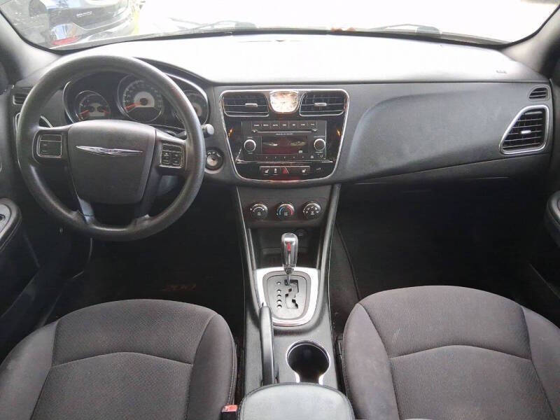 2014 Chrysler 200 Limited