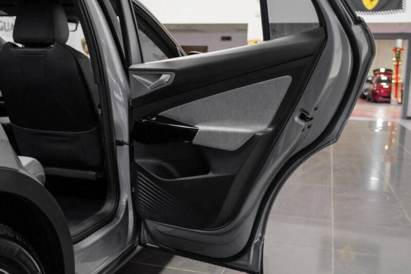 2023 Volkswagen ID.4 Pro