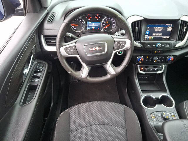 2022 GMC Terrain SLE