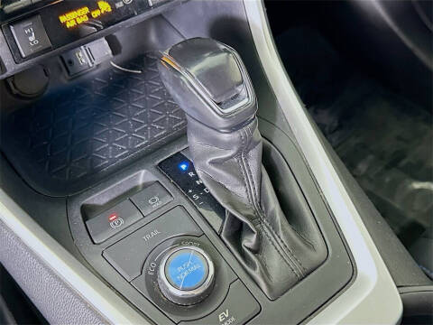 2019 Toyota RAV4 Hybrid XSE