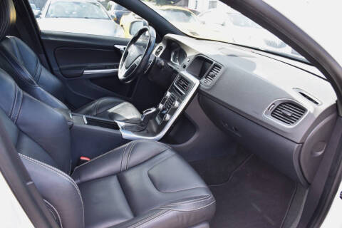 2015 Volvo S60 T5 Drive-E Platinum