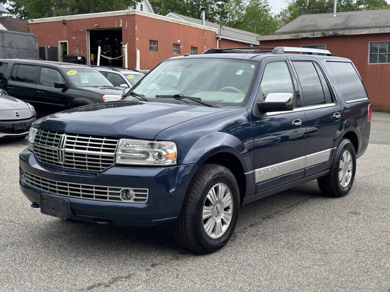 Used 2014 Lincoln Navigator Base with VIN 5LMJJ2J55EEL02264 for sale in Derry, NH