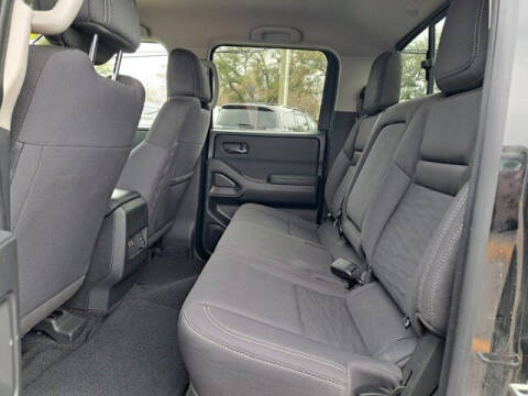 2023 Nissan Frontier SV