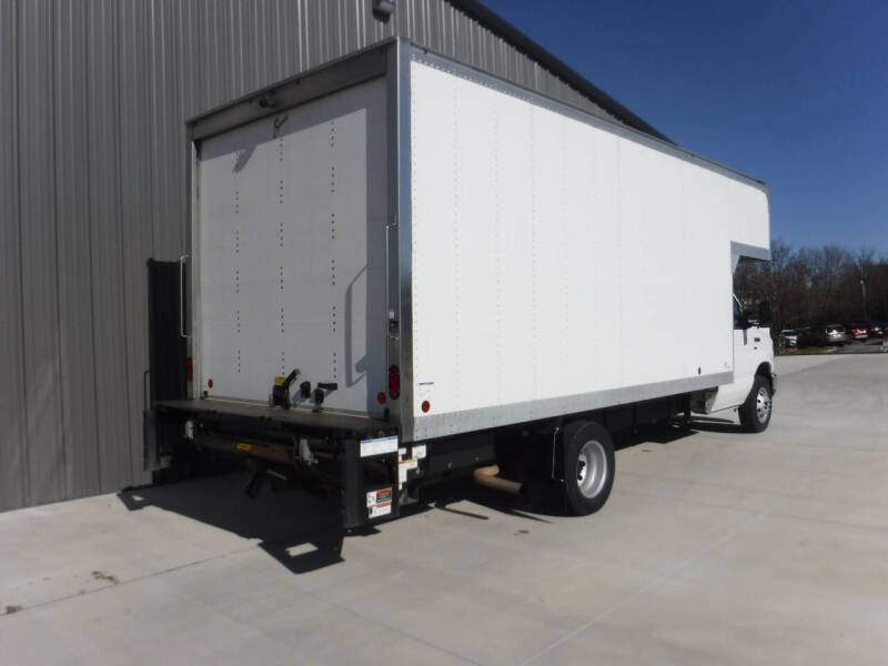 2019 Ford E-Series E-450 SD