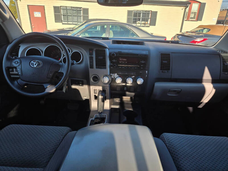 2012 Toyota Tundra Grade