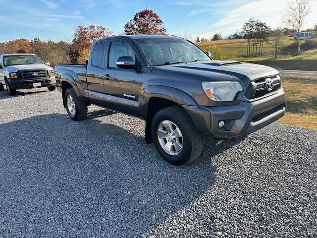2015 Toyota Tacoma's photo