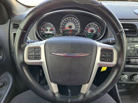 2014 Chrysler 200 Touring