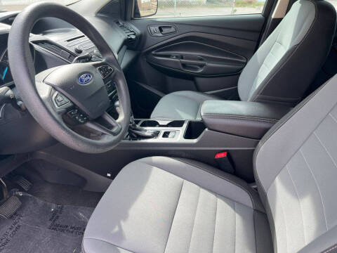 2017 Ford Escape S