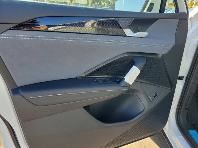 2025 Volkswagen Tiguan SE