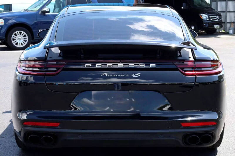 2020 Porsche Panamera 4S