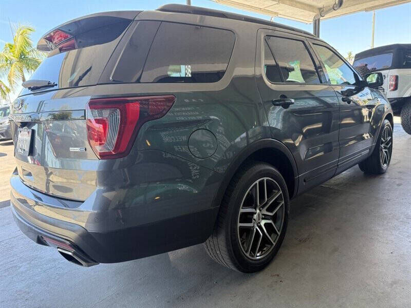 2016 Ford Explorer Sport