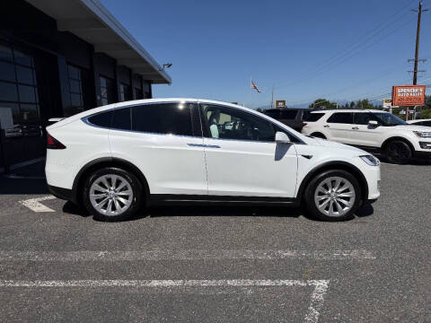 2019 Tesla Model X Standard Range