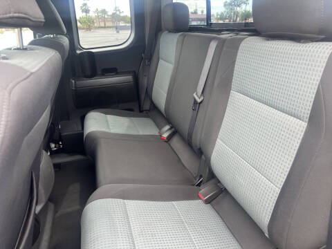 2005 Nissan Titan SE