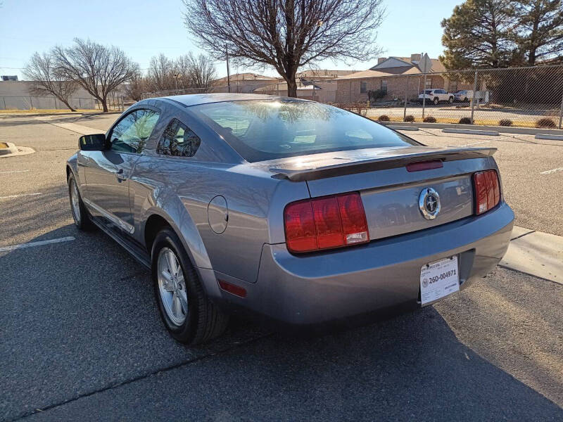 2007 Ford Mustang V6 Deluxe