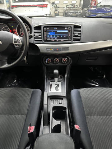2014 Mitsubishi Lancer SE