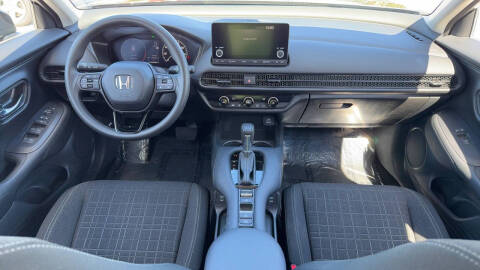 2025 Honda HR-V LX