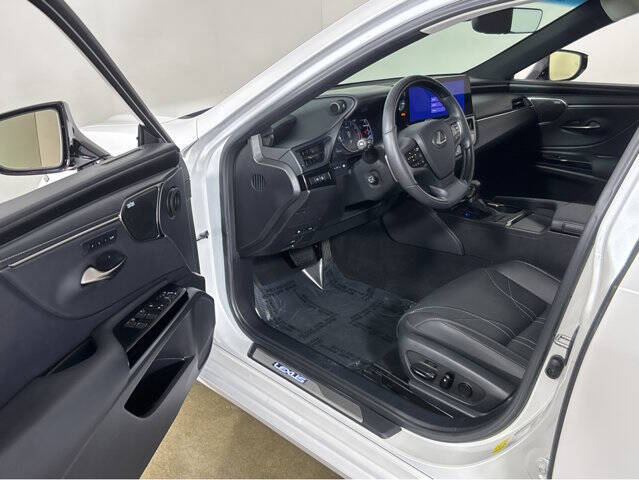 Used 2024 Lexus ES 350 Ultra Luxury with VIN 58AFZ1B10RU178030 for sale in Madison, WI
