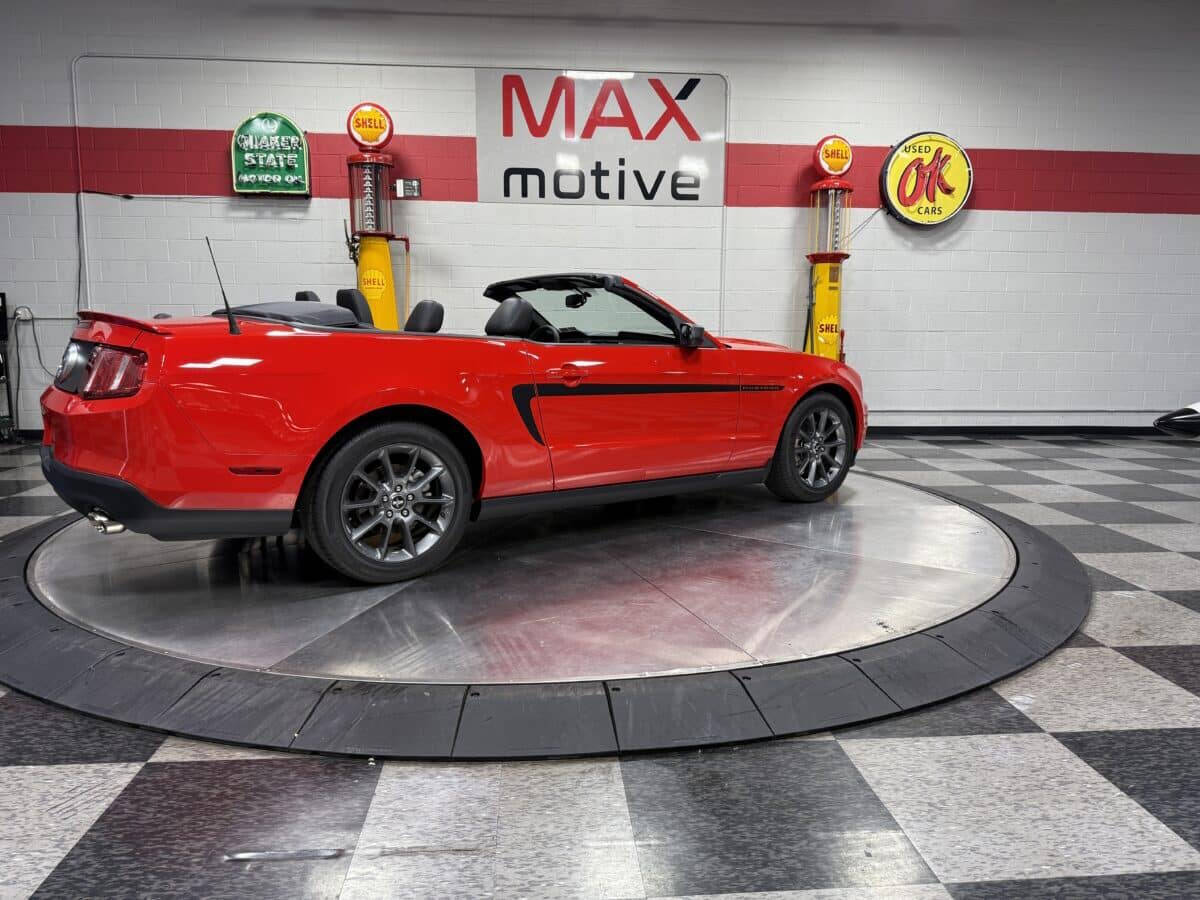 2011 Ford Mustang 57