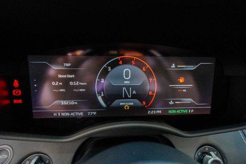 2023 McLaren GT