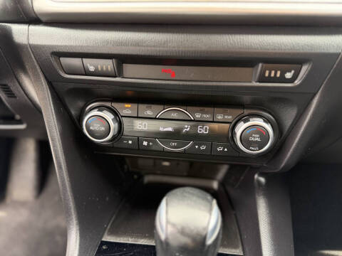 2018 Mazda MAZDA3 Touring