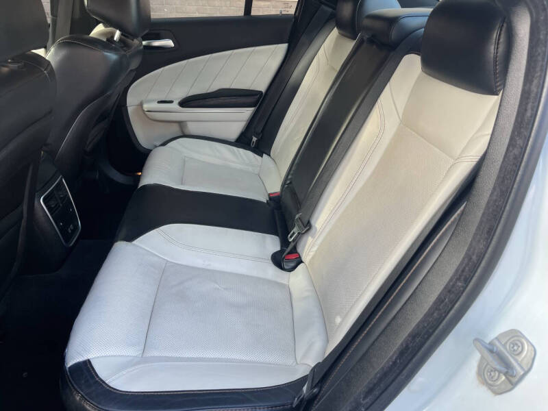 2016 Dodge Charger SXT