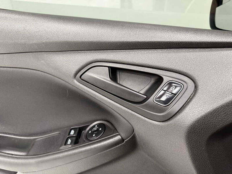 2018 Ford Focus S