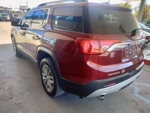 2017 GMC Acadia SLE-2