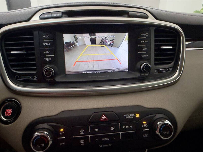 2017 Kia Sorento EX