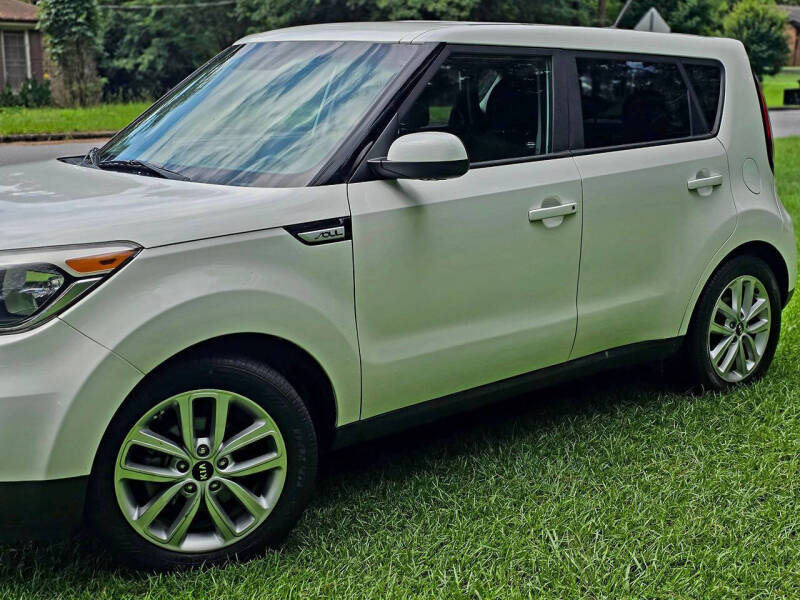 2018 Kia Soul +