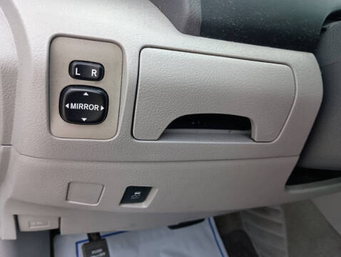 2010 Toyota Camry LE