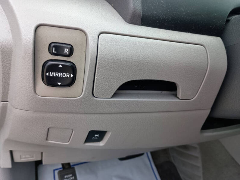 2010 Toyota Camry LE