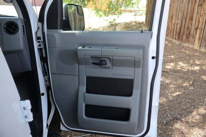 2012 Ford E-Series E-350 SD