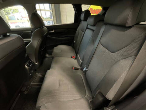 2023 Hyundai Santa Fe SE