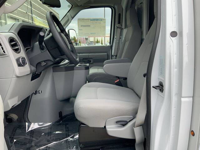 2025 Ford E-Series