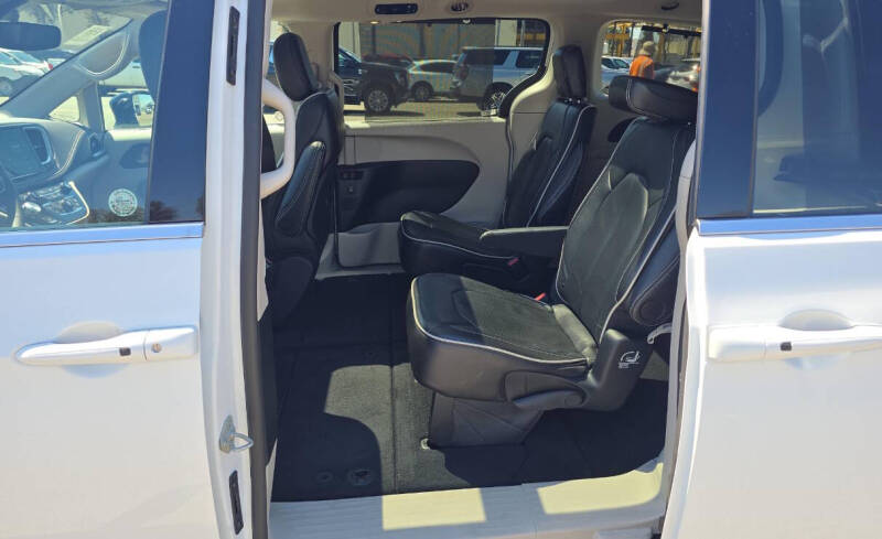 2024 Chrysler Pacifica Limited