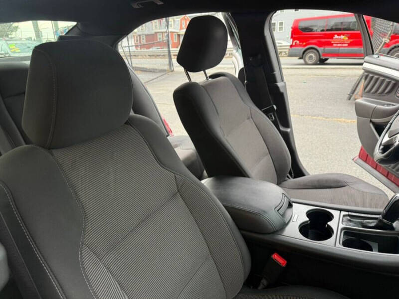2019 Ford Taurus SEL