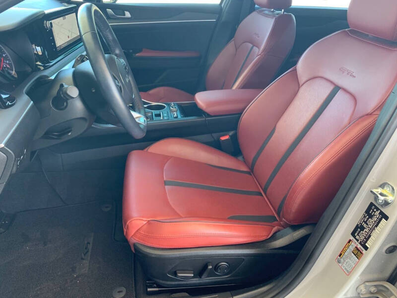 2024 Kia K5 GT-Line