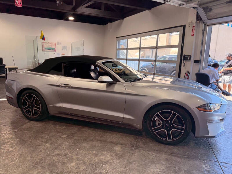 2020 Ford Mustang EcoBoost Premium